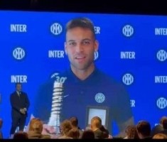 开云注册-劳塔罗获意甲绅士奖：很高兴连续两年获奖，感谢为我投票的球迷们